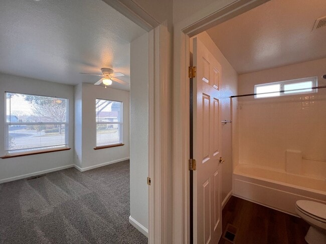 Building Photo - 3-bedroom Home in Desert Lakes Subdivision, Fernley