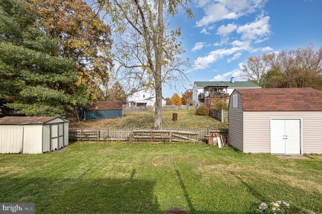 Building Photo - 417 Kemper Rd