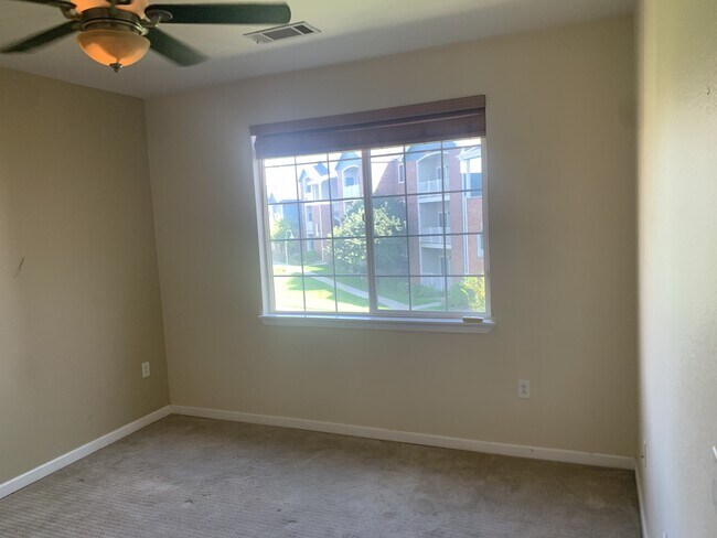 Building Photo - 2682 S Cathay Way