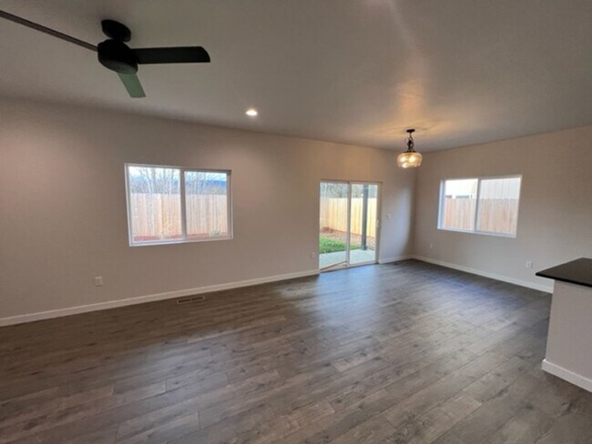Building Photo - ALMOST NEW CONSTRUCTION/ 4 BEDROOM IN NEWER UPCOMING NEIGHBORHOOD