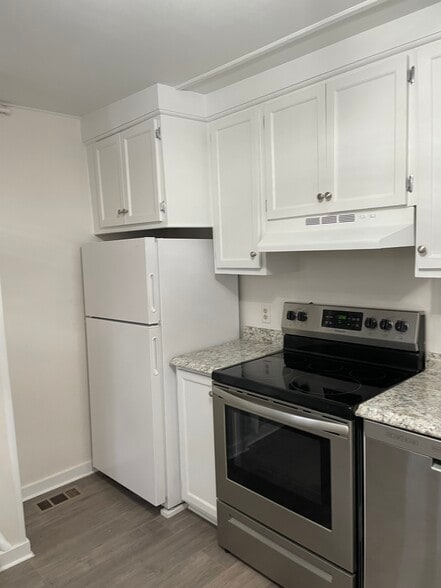 183a stove - 183 Washington St