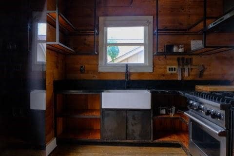 Building Photo - 1907 W 38th St