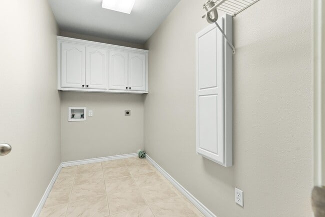 Building Photo - 17815 Nonie Ln