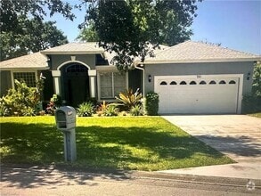 Building Photo - 701 Meyer Dr