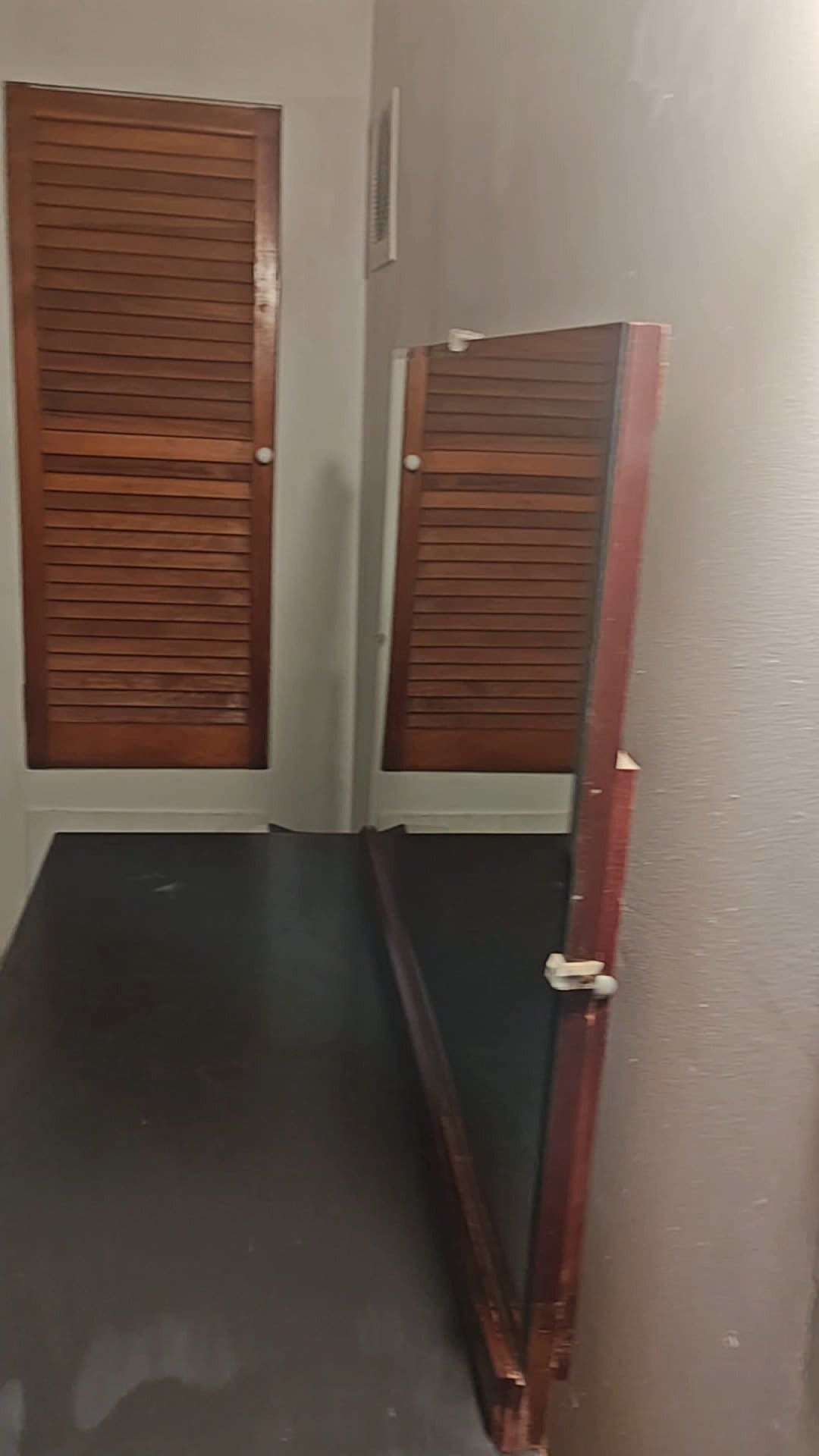 Building Photo - 28 Cedar St