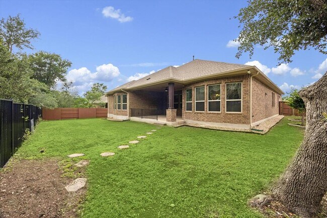 Building Photo - 365 Arapaho Dr
