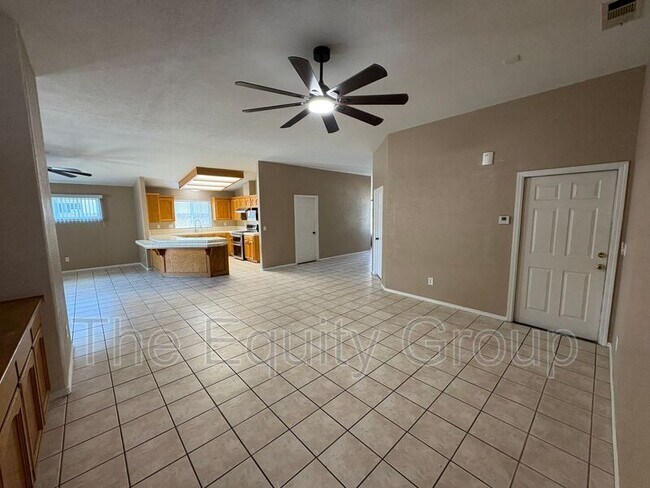 Building Photo - 1040 N Sumter Ct