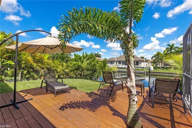 Building Photo - 2101 SW 29th Terrace