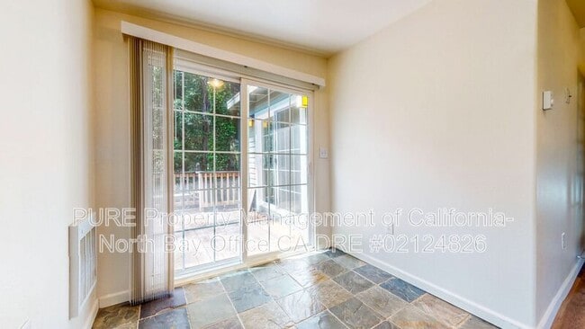 Building Photo - 17475 Summit Ave