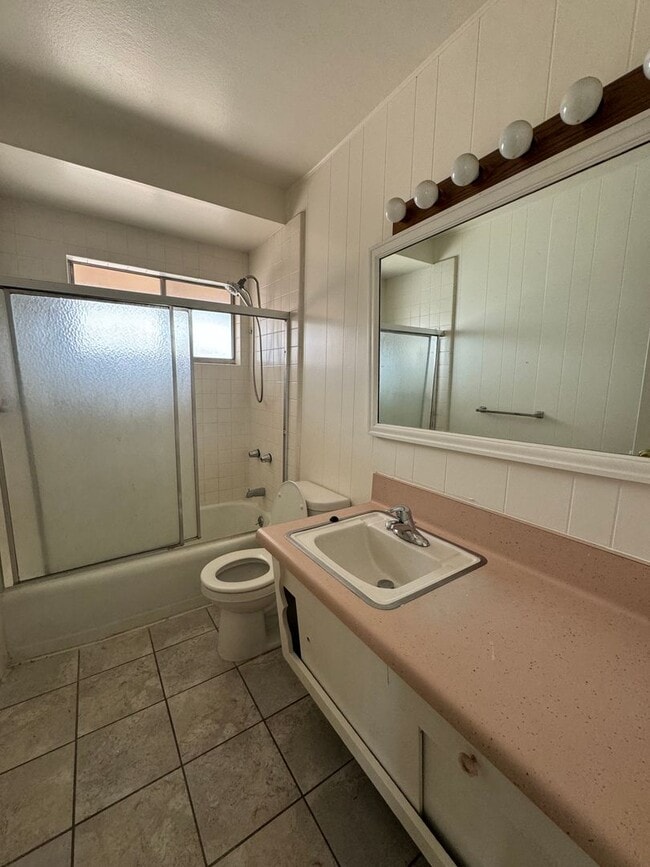 Building Photo - 3 Bedroom House on Tolowa Street