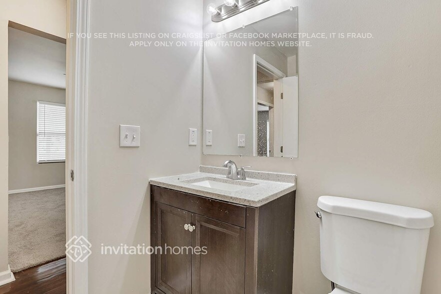 Building Photo - 2284 Headland Dr