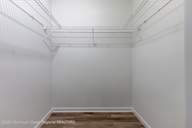 Building Photo - 14-1 Providence Ct