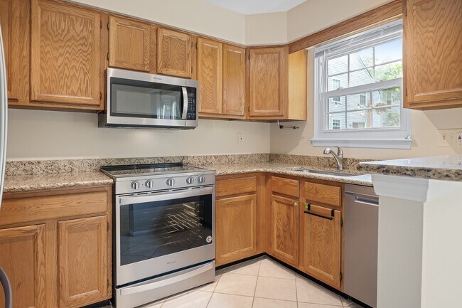 Building Photo - 11740 Stonegate Ln