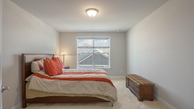 Building Photo - 2689 Oxford Cir