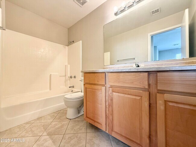 Building Photo - 10527 W Windsor Blvd