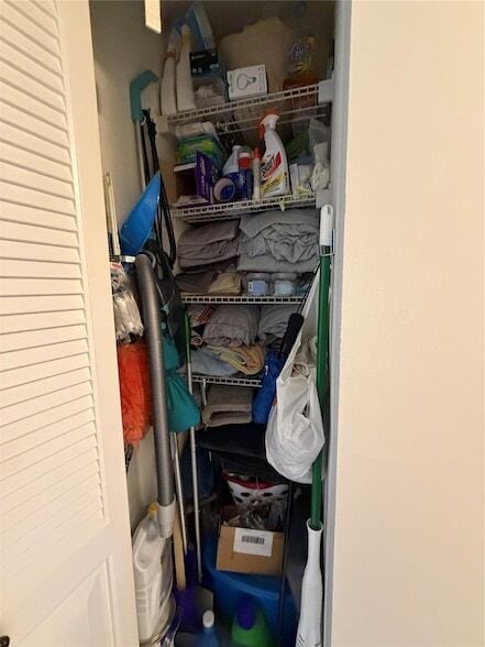 Building Photo - 2304 Lucaya Ln