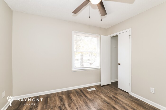 Building Photo - 4232 Romaine St