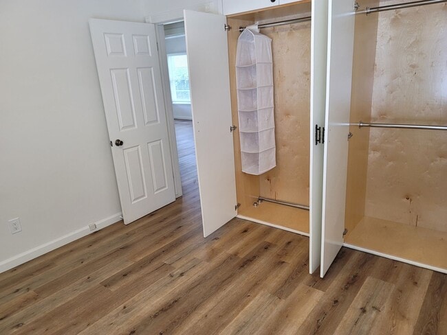 Building Photo - 422 N Shaffer St