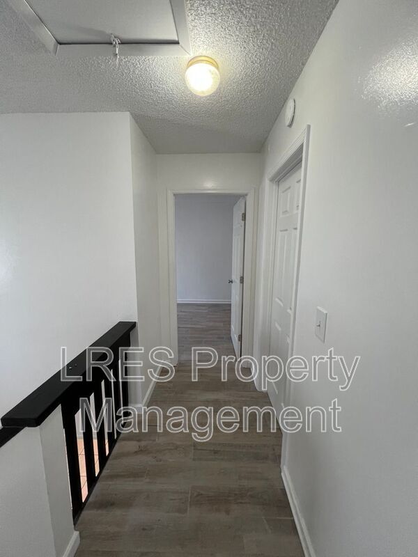 Building Photo - 5151 Picadilly Circus Ct