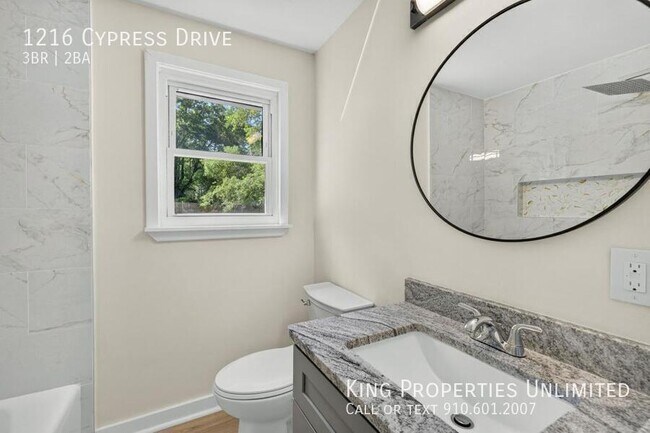 Building Photo - 1216 Cypress Dr