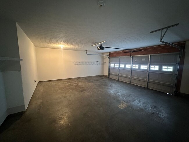 Building Photo - Spacious 2BR/2BA Townhome in Cobblestone For Rent - Two Car Garage!