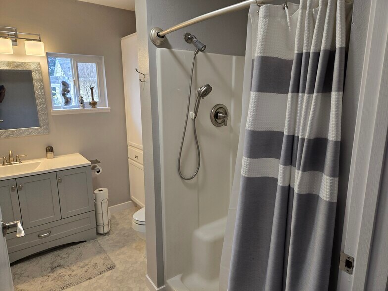 2nd Bath - 1228 S 3rd St