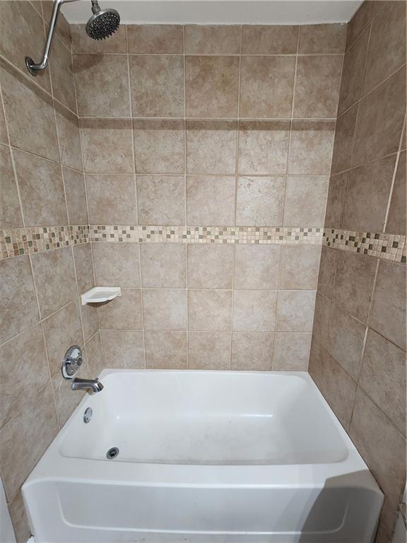 Building Photo - 1565 Springleaf Ct SE