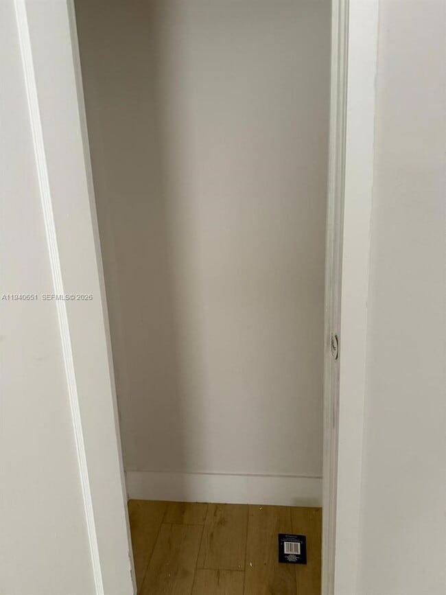 Building Photo - 7611 Harding Ave