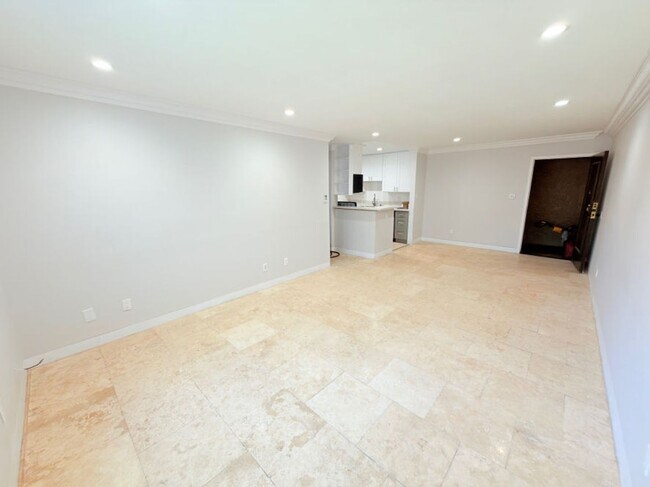 Interior Photo - The Crescent @ Memory Park Apts