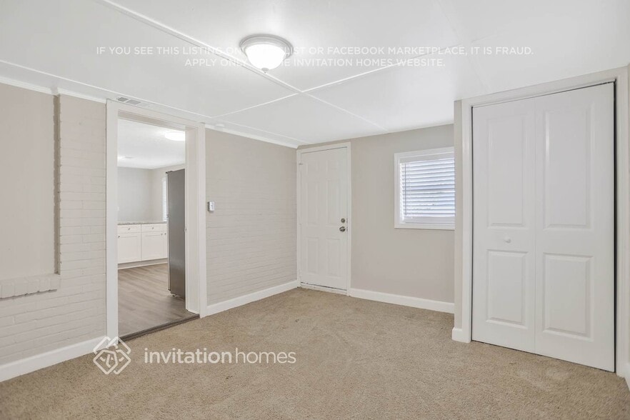 Building Photo - 1978 Glendale Dr