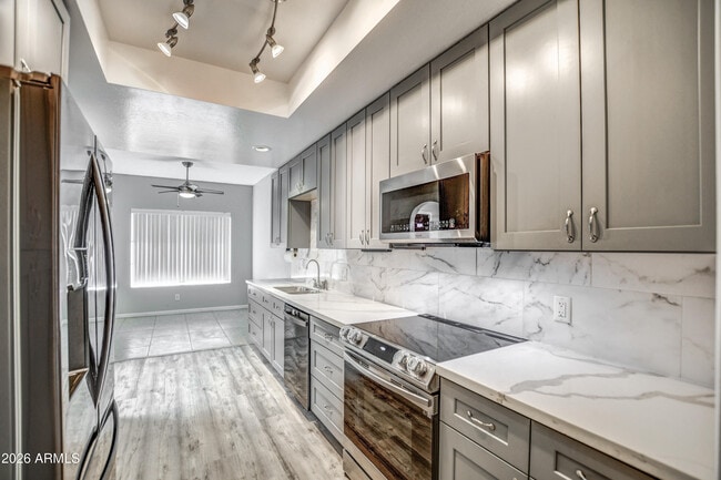 Building Photo - 16518 Lost Arrow Dr