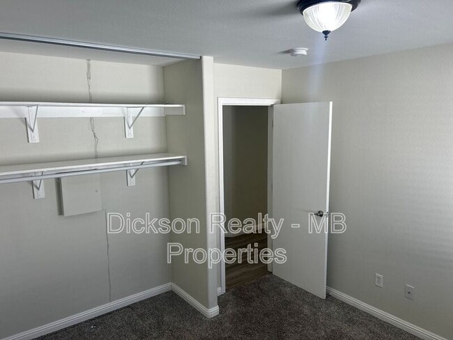 Building Photo - 7760 Key Largo Dr