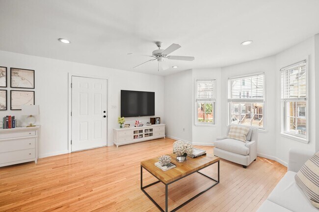 Building Photo - 57 Storms Ave