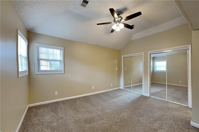 Building Photo - 3553 Hogan Dr NW