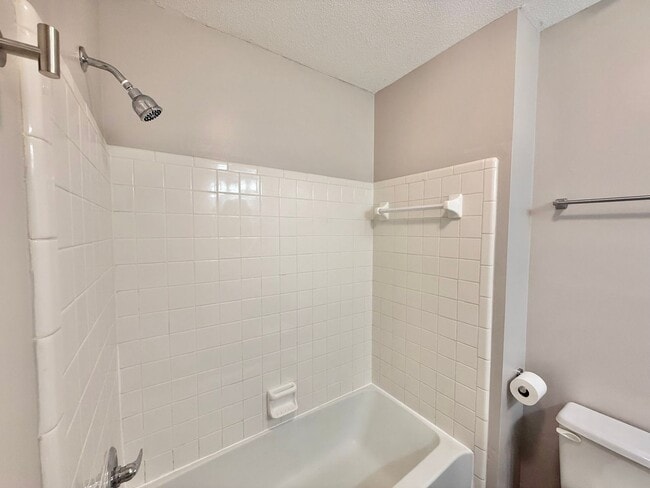 Building Photo - 6523 Hearthstone Dr