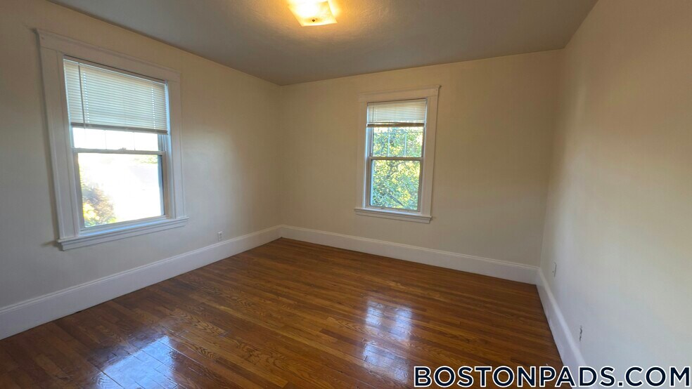 Building Photo - 155 Summer St