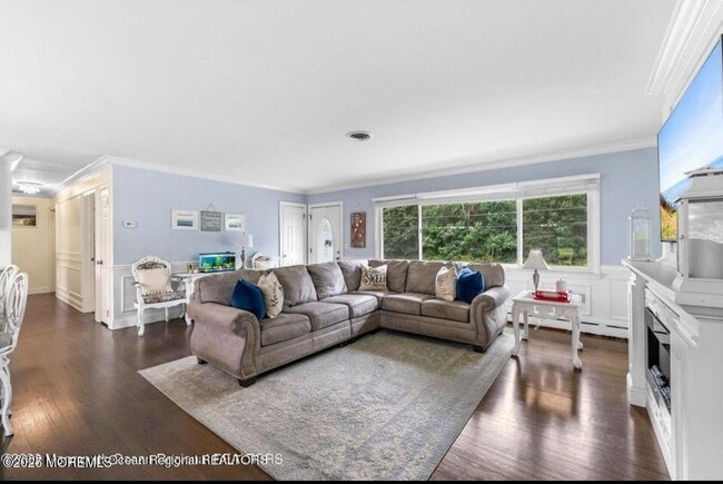 Building Photo - 545 Cassville Rd