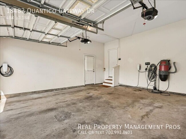 Building Photo - 18483 Quantico Gateway Dr