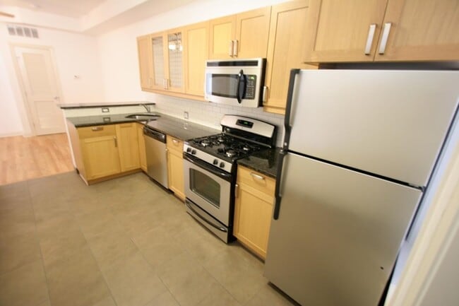 Floorplan - 5355-5361 S. Cottage Grove Avenue