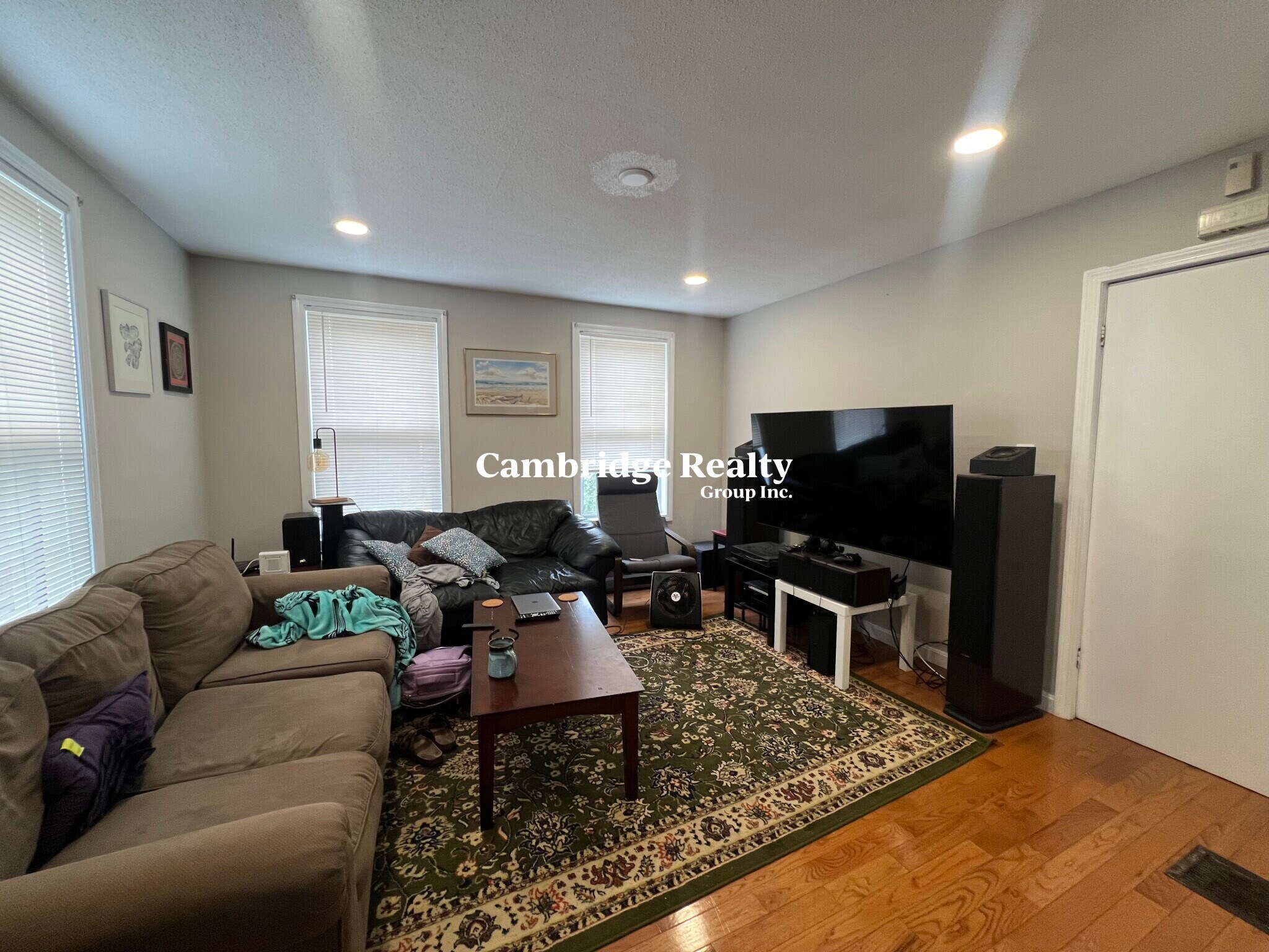 Building Photo - 15 Hudson St