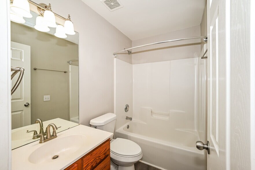 Building Photo - 1322 Rumstone Ln