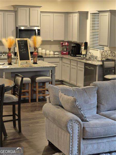 Building Photo - 5453 Flat Rock Point