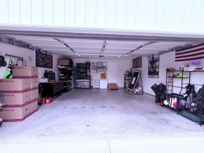Building Photo - 750 Gleason Dr