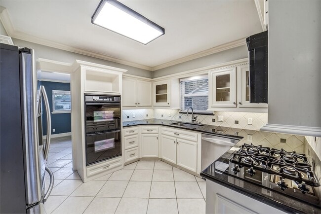 Building Photo - 5322 Rutherglenn Dr