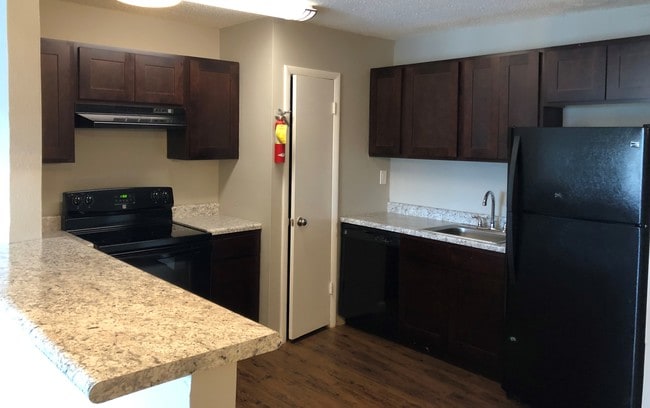 Building Photo - The Reserve at Opelika