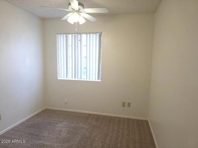 Building Photo - 3034 E Villa Maria Dr