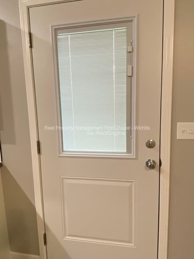 Building Photo - 1813 N Madison Ave