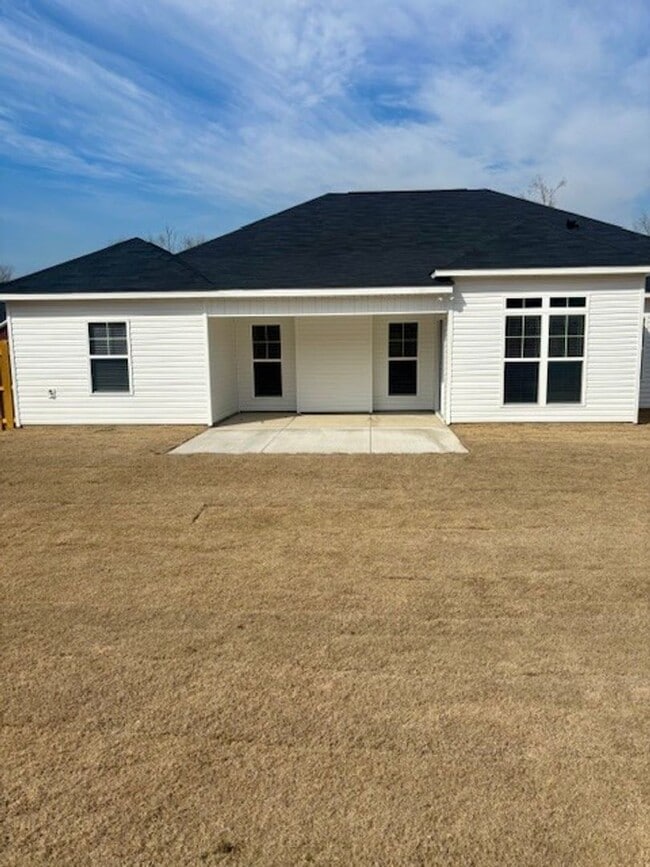 Building Photo - 4 BEDROOM RANCH HOME IN GROVETOWN!