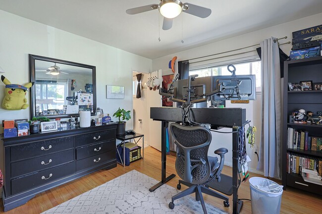 Building Photo - 3-Bed, 2-Bath Home on Large Lot in Prime San Diego Location