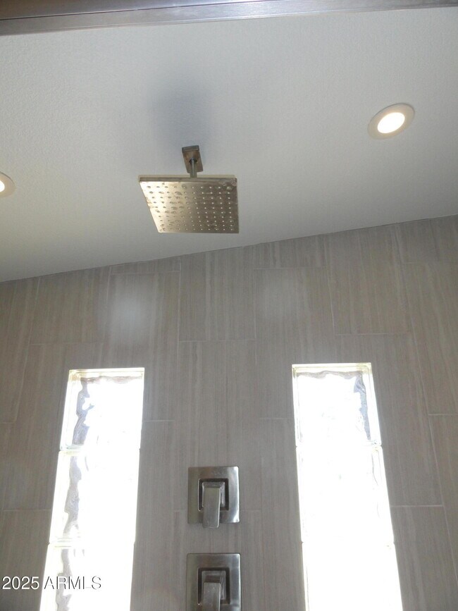 Building Photo - 2639 N 68th St